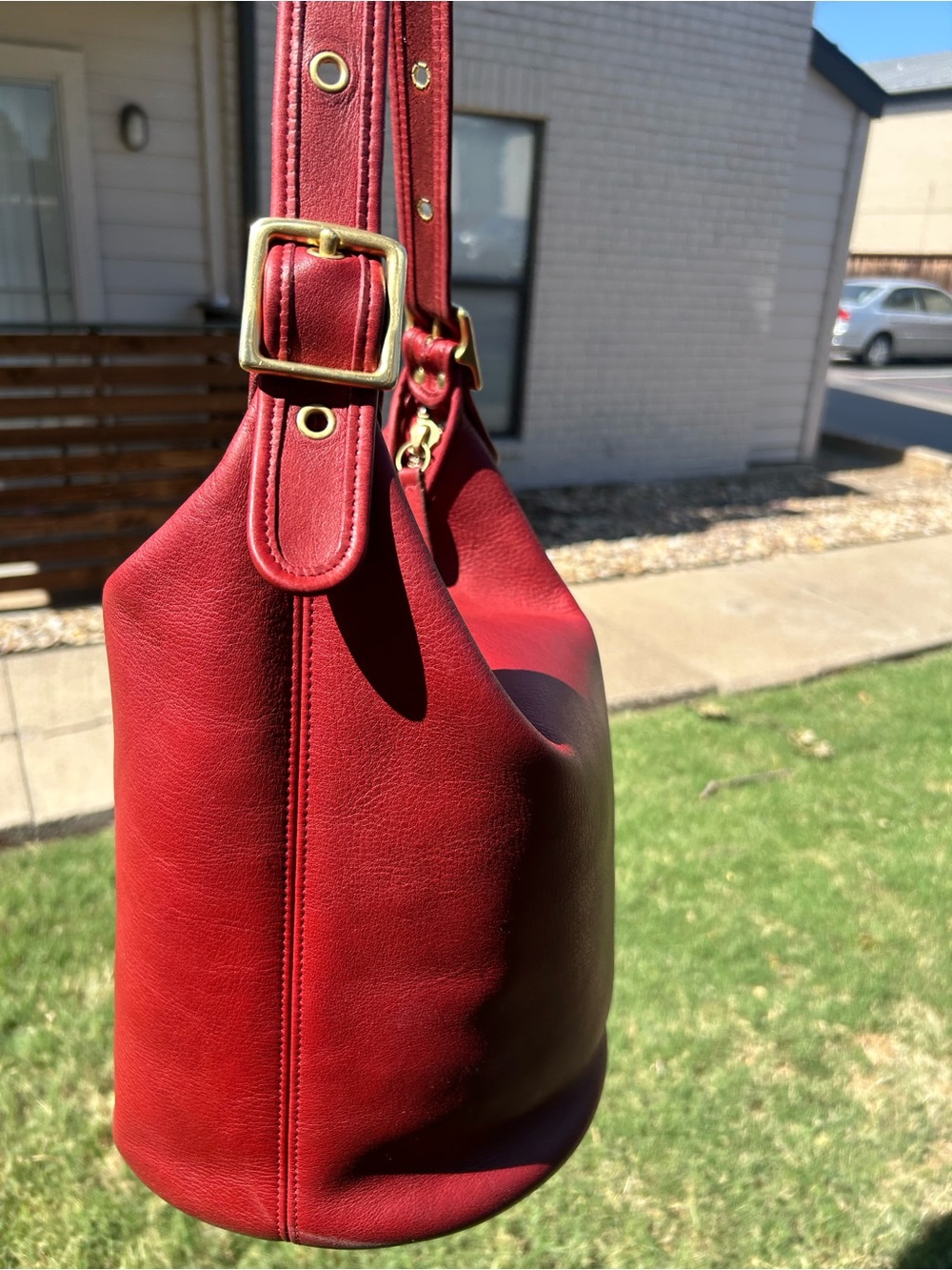 Vintage Coach Duffel Shoulder Bag 9085 XL Red Leather - Picture 5 of 16